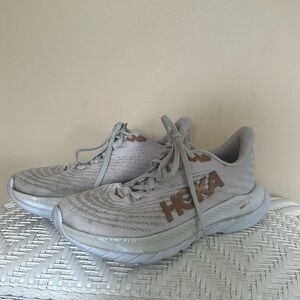 Hoka Mach 5